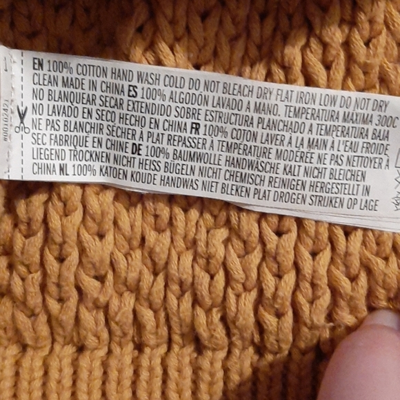 Forever 21 | Mustard Yellow Cableknit Sweater - Picture 5 of 7